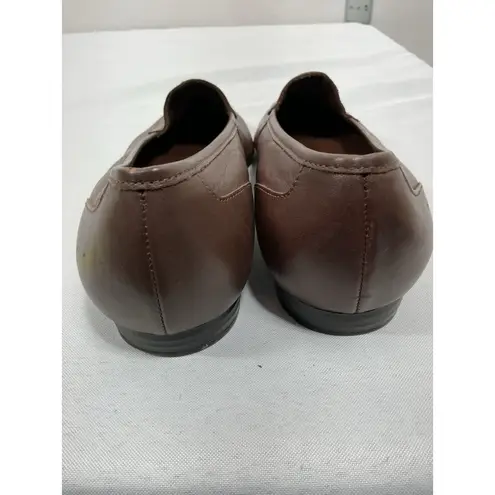 Womans Red Cross Shoes Comfort Fit Loafers Size 8.5 M Brown