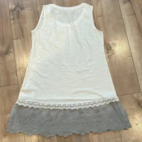 LOGO By Lori Goldstein 4/$25 LOGO Lori Goldstein Lace Crochet Tank Cream/Gray Sz XS
