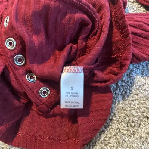 Basics by Pacsun Women's Red Ribbed cropped Long Sleeve Top thumbnail 6