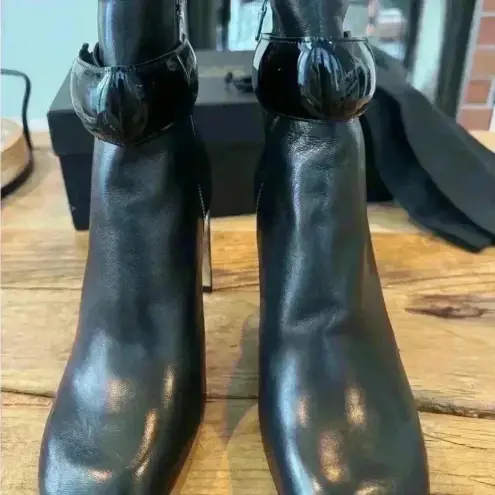 Rag and Bone 🔥 x Star Wars Ellis
Force Boots Limited Edt
Black Leather Booties Sz 9