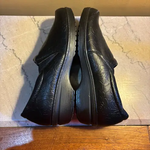 Easy Street Easy Works by  Tiffany‎ Women's Slip Resistant Clog Work Shoe