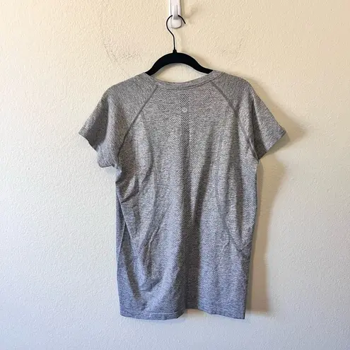 Lululemon Short Sleeve Swiftly Hip Length Grey Size 12