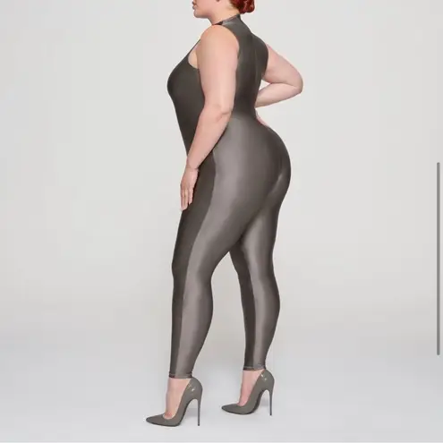 SKIMS NTW shine spandex jersey catsuit - Gray Chalk