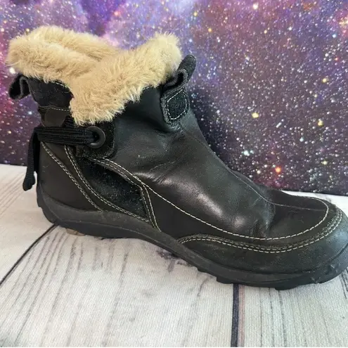 Merrell Women's Misha Black Leather Insulated Faux Fur Ankle Booties Size 9