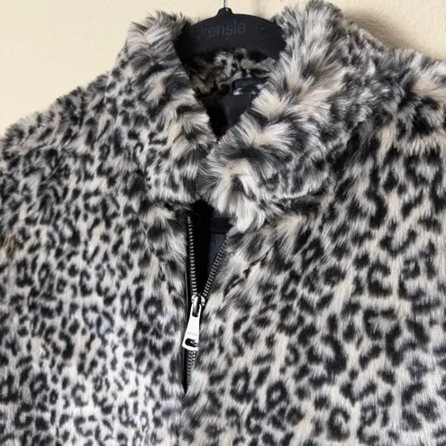 Vigoss Leopard Print Bomber Jacket faux fur size small