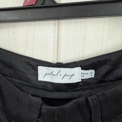 Petal and Pup Women’s 6 Black Satin Cargo Pants