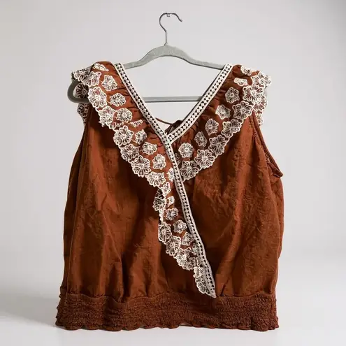Brown Sleeveless‎ Embroidered Top With Lace Detail & Tie Back Size 2X White Size M