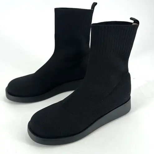 Journee Collection NWOT Women's Ebby Stretch Knit Sock Boots Black Size 10