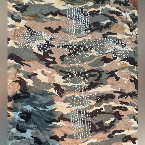 Body Central | ladies embellished cross camouflage tank top. Size: L.