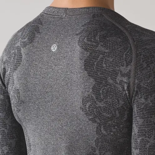 Lululemon  Swiftly Tech Long Sleeve Crew