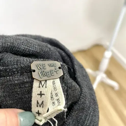 Free People  BUNDLE Lot of 6 Tops Blouse Sweater Boho Bohemian size MEDIUM - Image 5