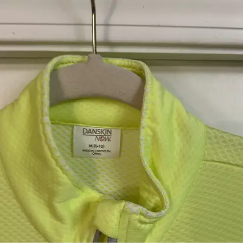 Danskin Medium  running pullover. Bright yellow.