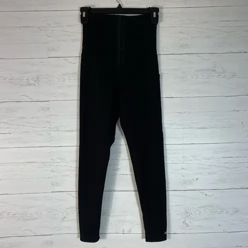 Athletics Motion Magic Waist Shaper 2-in-1 Black Leggings With Pocket small