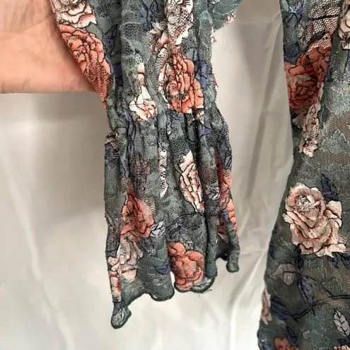 Melrose and Market Sheer Floral Lace Ruffle Long Sleeve Blouse Size MD