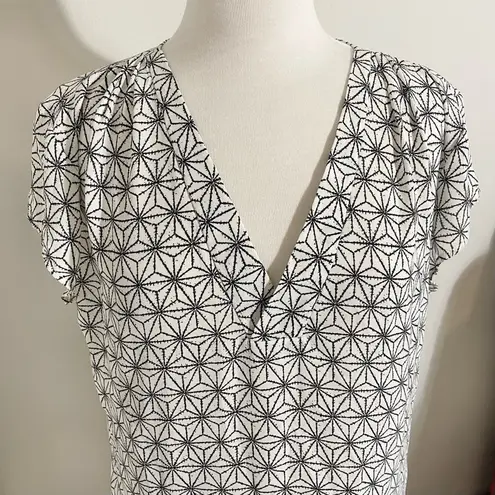 H&M  Bold Geometric Short Sleeve Professional Blouse Size 12