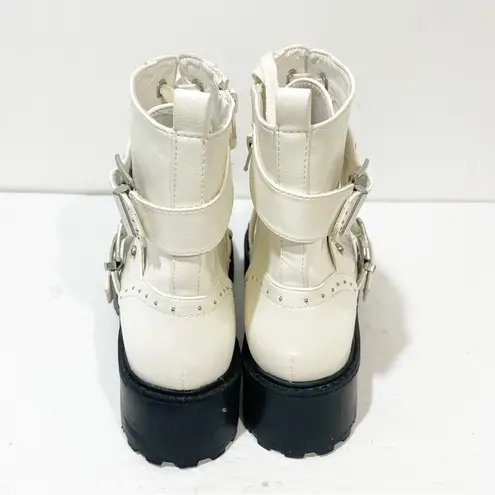 XOXO  BOOTS WOMENS 8.5 WHITE SILVER GREGOR MOTO ANKLE LUG SOLE STUDDED BOOT