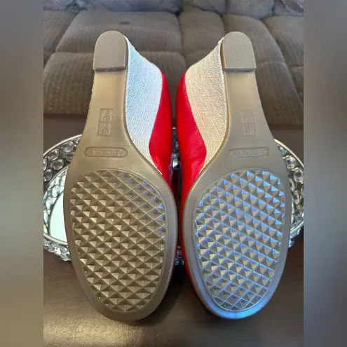 π AEROSOLES Red Wedge Heels 7M RED π Size 7