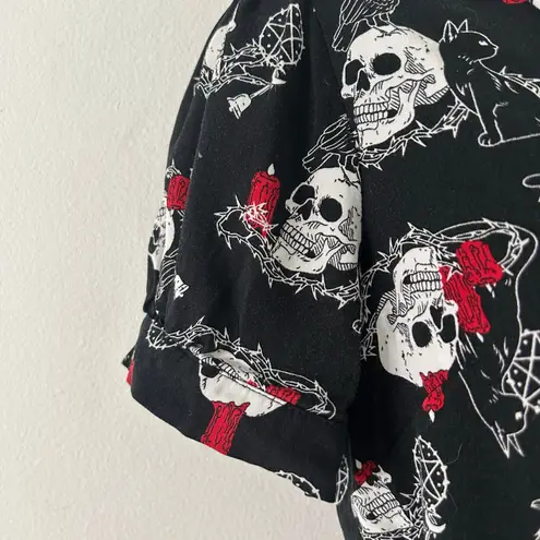 Chilling Adventures Sabrina Skull Cat Button Front Tie Black Crop Top XS