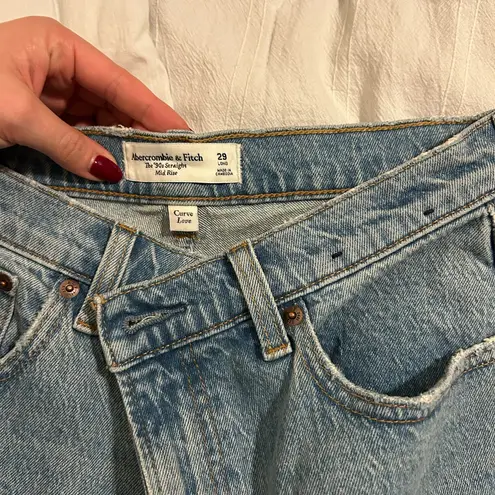 Abercrombie & Fitch  Curve Love Mid Rise 90’s Straight Jeans - Image 4