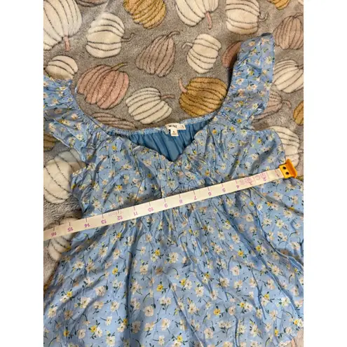 NWOT Mine Short Sleeve Light Blue Floral Blouse Size Small Flowy Lightweight