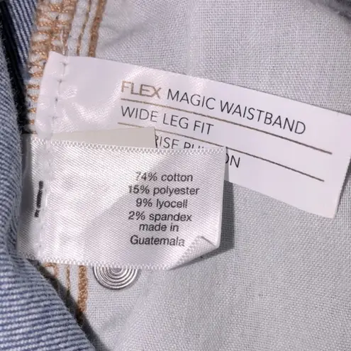 Lane Bryant  wide leg fit mid rise Pull on jeans size 28 new tags