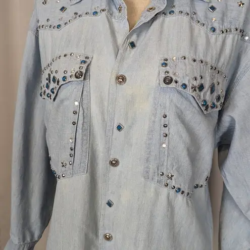 90s Vintage Embellished Denim Snap Button Up Shirt Light Wash Size Small Blue