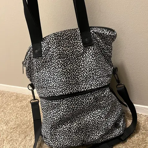 Lululemon  Twice as nice tote miss mosaic black