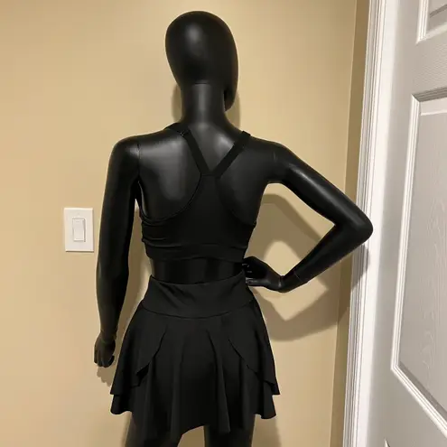 Two pieces Gym Set High Waist Mini Skort Built In Shorts Sport Bea Bustier Top Black