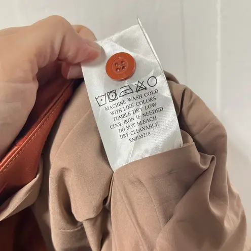 WildFang Terracotta Orange Swallow Bird Unisex Empower Vest size Large