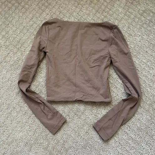 Aritzia  Babaton Square Neck Contour Long Sleeve Deep Taupe Stretch Size XS VGUC - Image 4