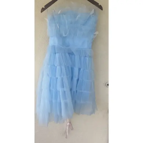 Mac Duggal Baby Blue Feathers Tulle Strapless Fit Flare Mini Dress Size 4 Party