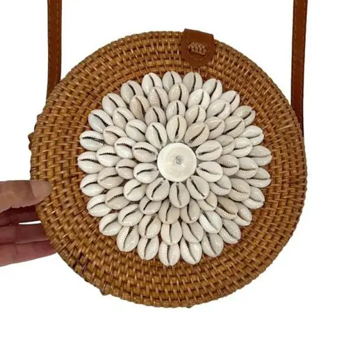 Jelavu Womens Rattan Floral Shells Round Crossbody Handbag Brown White OS