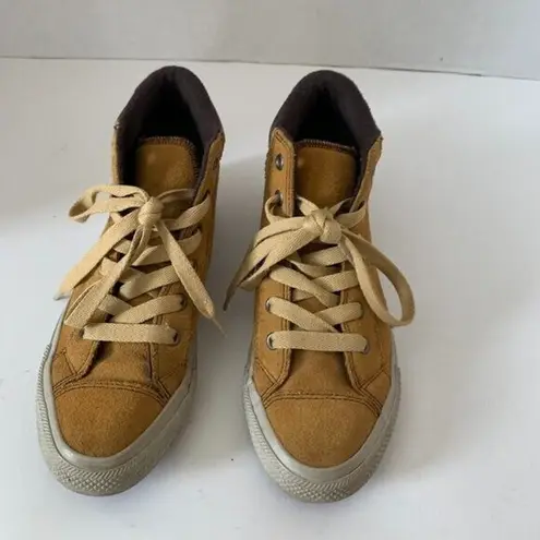 Converse  Men Size 3 Womens 5 High Top Shoes Sneakers Mustard Suede Leather