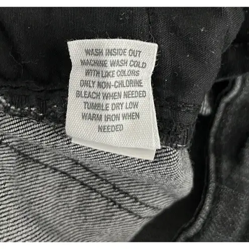 RSQ  Jeans Juniors 3 26" Washed Black Vintage Mom Distressed Casual Edgy Rocker‎