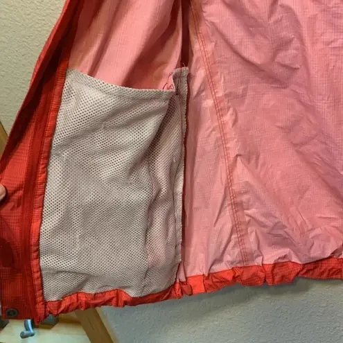 White Sierra Pink Packable Rain Coat sz M hiking climbing outdoor camping