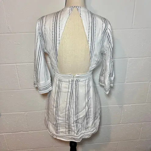After Market White and Blue Plunge Neck Backless Mini Dress Size Small