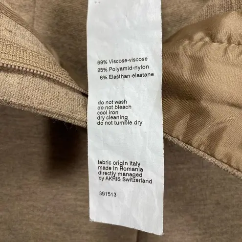Akris Punto Ponte Knit Tapered Leg Stretchy Business Casual Pants in Tan Sz 4