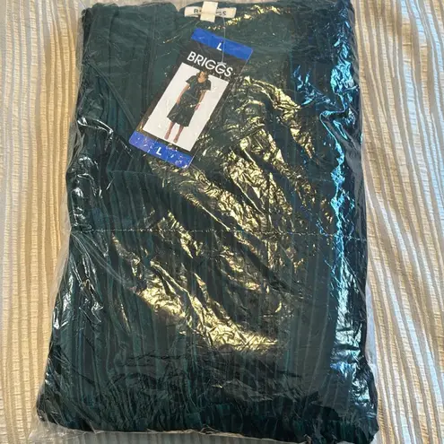 Briggs New York Briggs Ladies Pleated Velvet Dress NWT