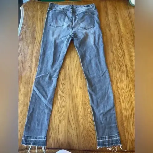Umgee  Skinny‎ Straight Gray Distressed Raw Hem Jeans Size 27 EUC 0102 - Image 8