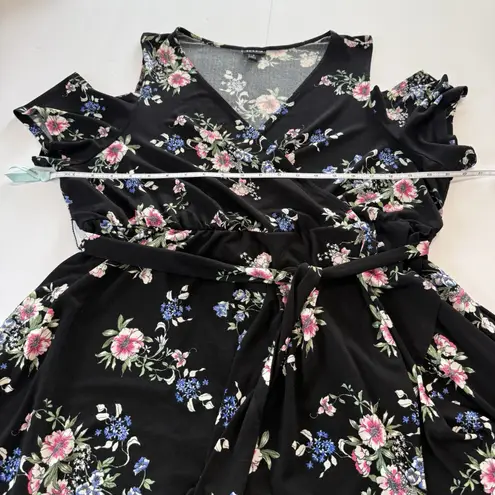 Torrid  Black Colorful Floral Cold Shoulder Wrap Tie‎ Belt Stretch Dress Size 3X