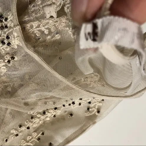 Willow & Clay Top Crocheted Beaded Cami Sleeveless Floral Mesh Sheer Cream Black