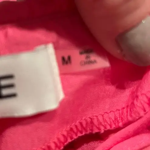 DO+BE 🍒 PINK ASYMMETRICAL RUFFLE TANK SIZE MEDIUM🍒