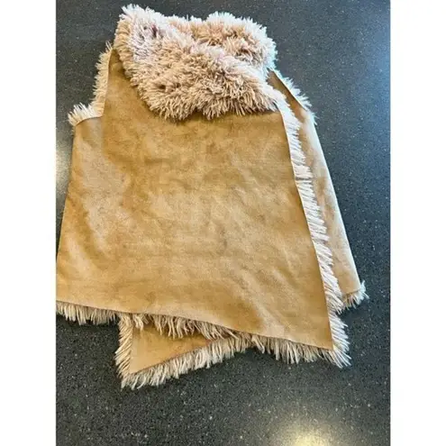 Coco + Jameson Vest Size S Tan