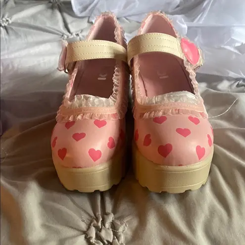 Koi Pink and Tan Platform Shoes with Heart Design Size 5