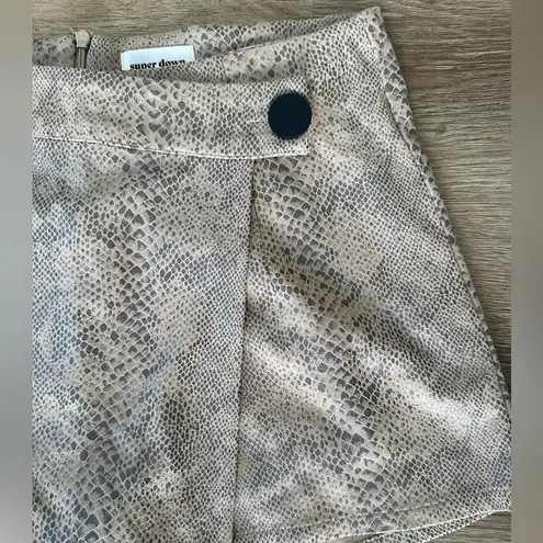 superdown  Haze Snakeskin Skort