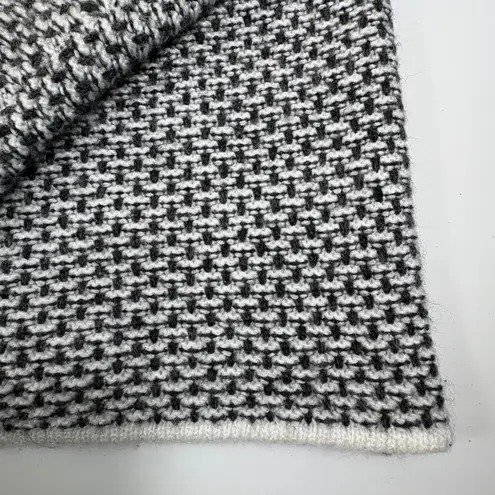 Christian Siriano Women's Large Black White Textured Knit Turtleneck Sweater