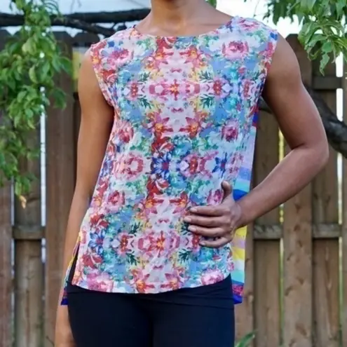 Daisy Fuentes Colorful Sleeveless Chiffon Floral Print Blouse