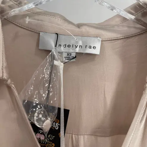 Adelyn Rae XS Kiara Long Sleeve Satin Jumpsuit Champagne Tan Beige New With Tags