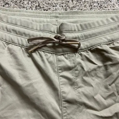 The North Face  Womens Aphrodite Shorts Size XL Tan Khaki Packable Pull On Casual