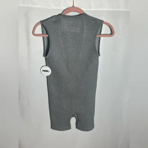 Pink Dot Ribbed Sleeveless Romper Gray V